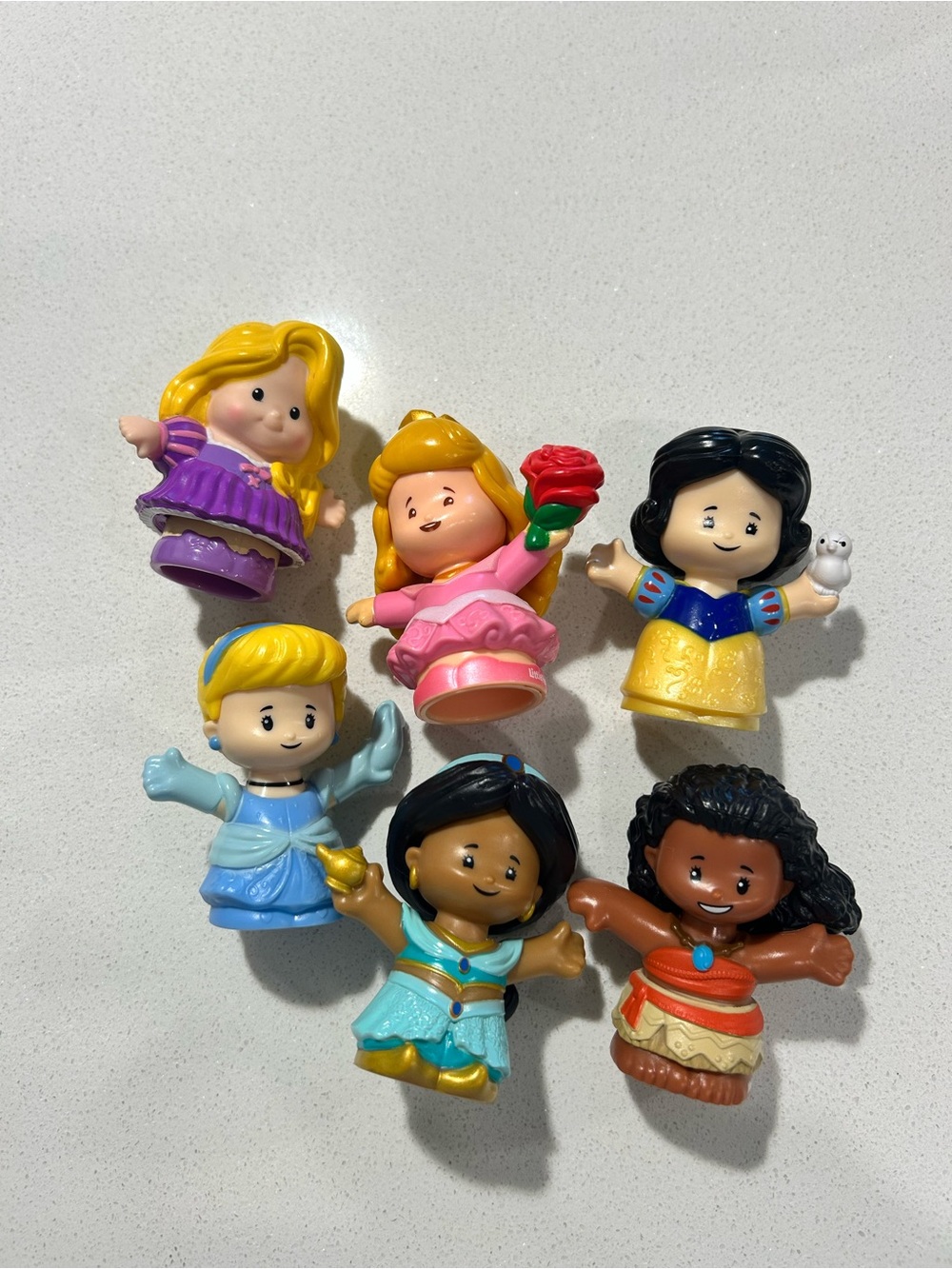 Set of 6 Kids Princess Figures - Assorted Colors